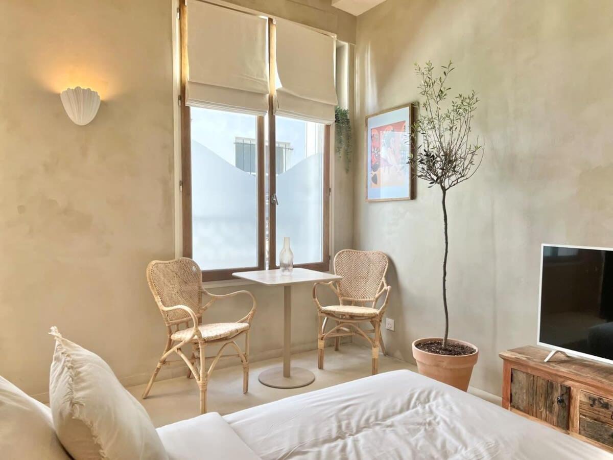 Studio De Charme Pour Un Sejour En Amoureux - 2P - Flat-Guest Paris Eksteriør billede